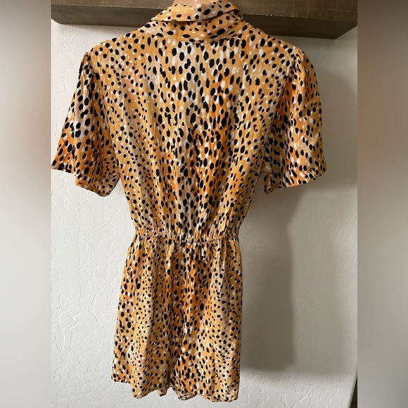 River Island| Animal Print Romper, Short Sleeve/Collard w Tie Waist•••NWT - Picture 3 of 16